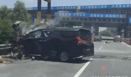 无锡车祸爆料最新情况查询,多车相撞事故致多人伤亡，救援及调查正在进行中