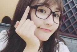 网红吃瓜头像女的是谁啊